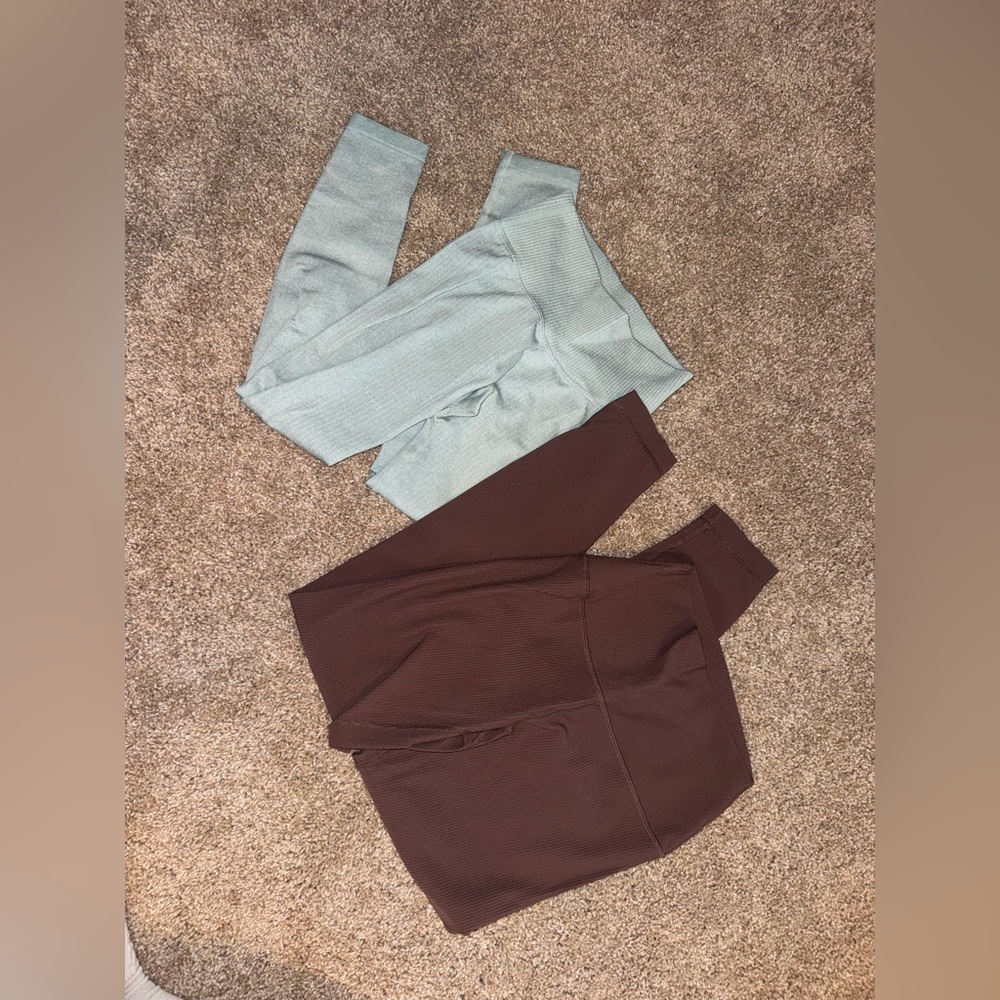 2 for 1: athletic leggings, S and XS